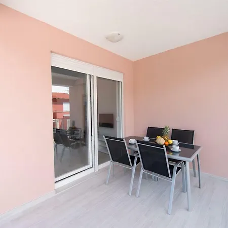 Apartamento Luxury Summertime Tribalj