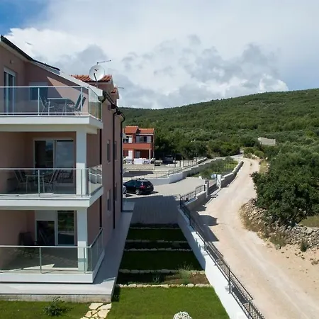 Luxury Summertime Apartamento Tribalj